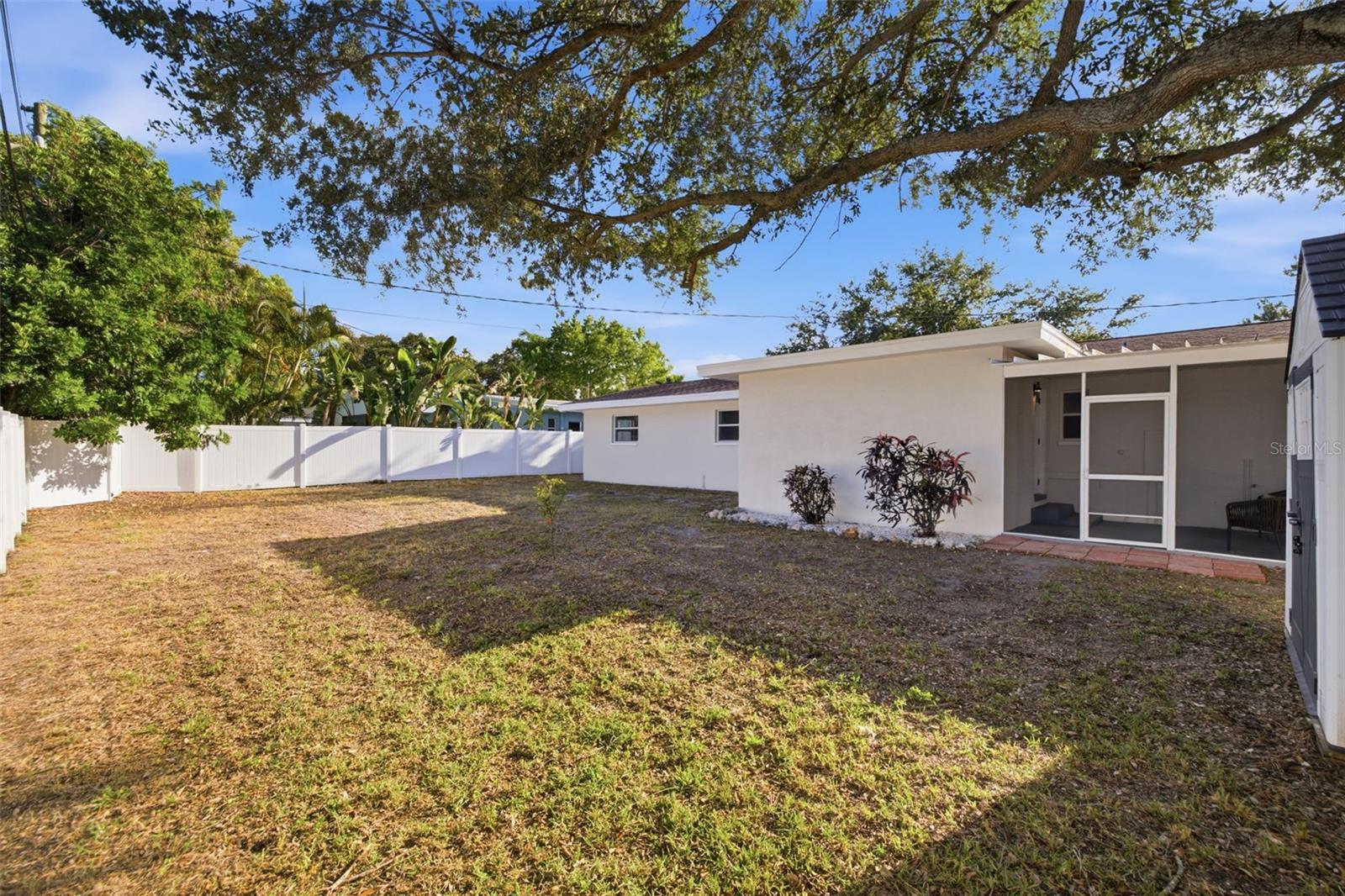 EASTWOOD TERRACE 1ST ADD - Residential