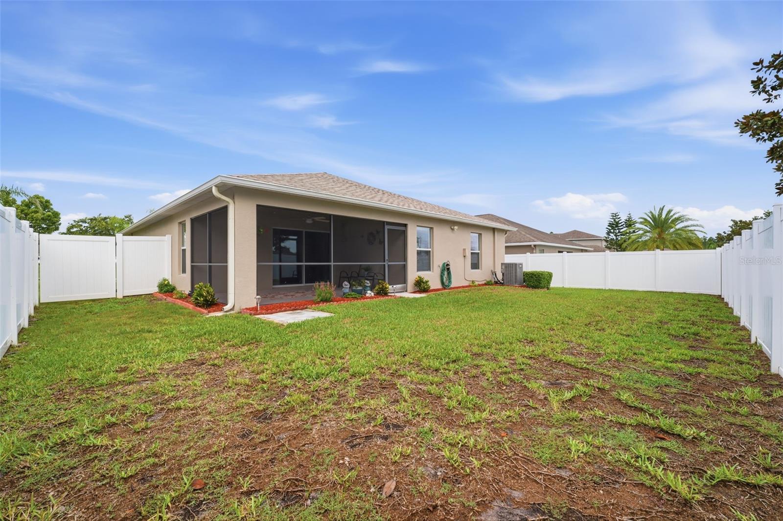 BRIAR OAKS VILLAGE 01 - Residential