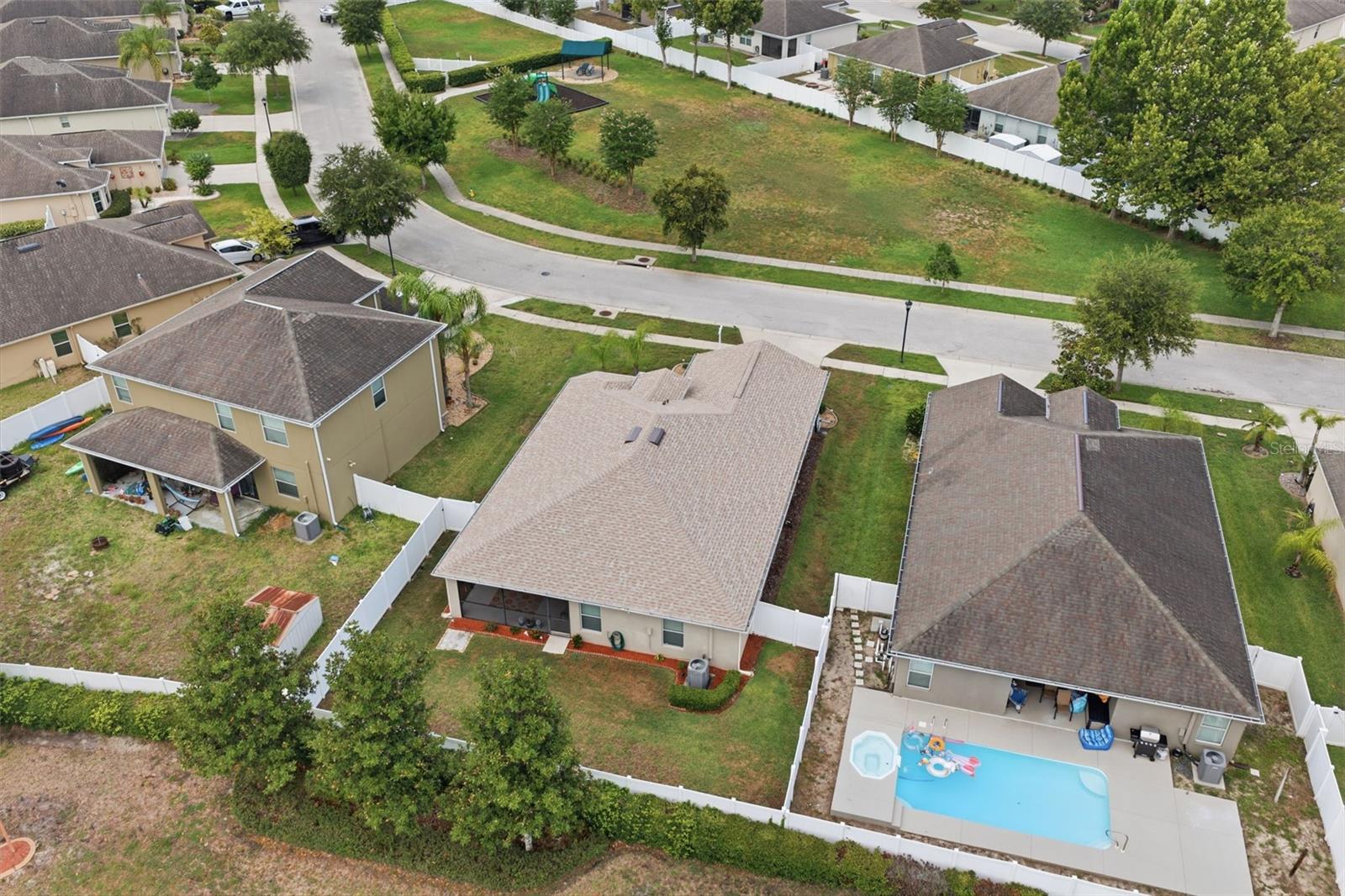 BRIAR OAKS VILLAGE 01 - Residential