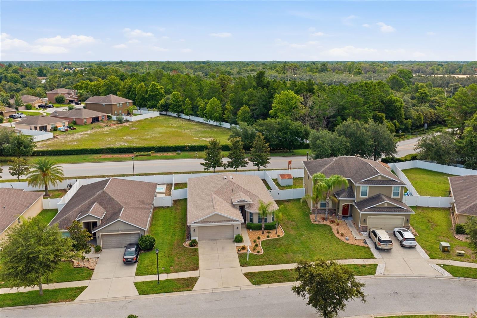 BRIAR OAKS VILLAGE 01 - Residential
