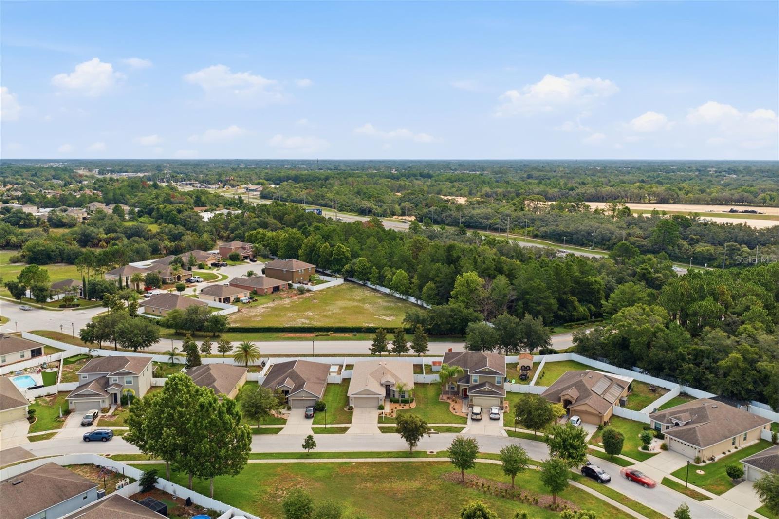 BRIAR OAKS VILLAGE 01 - Residential