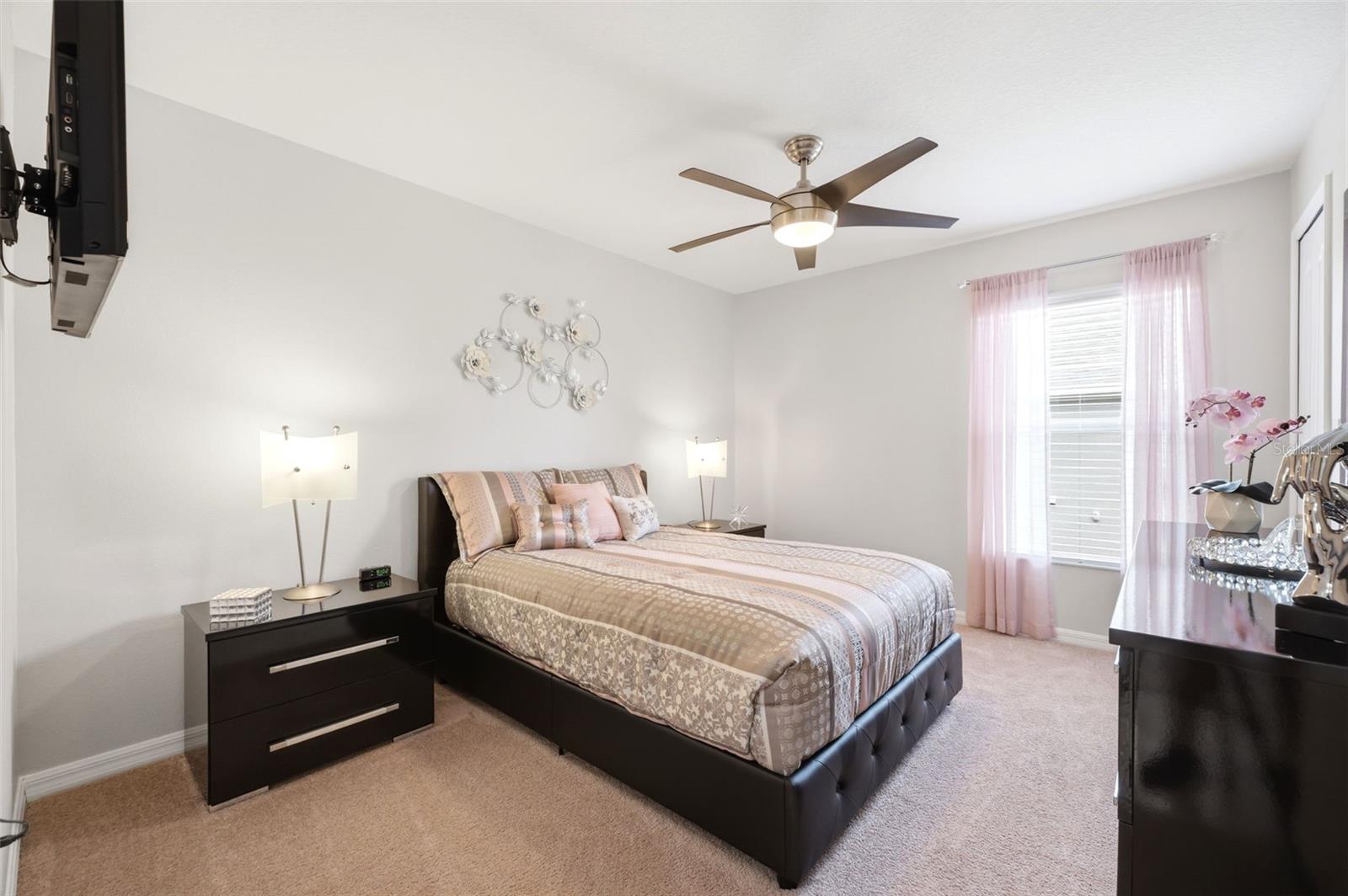 BRIAR OAKS VILLAGE 01 - Residential