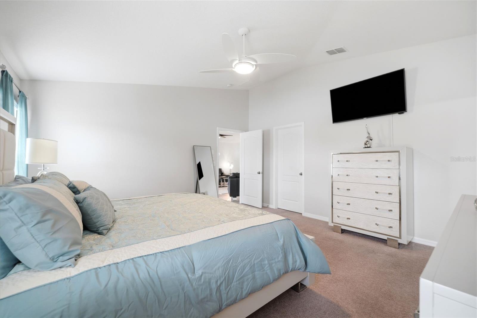 BRIAR OAKS VILLAGE 01 - Residential