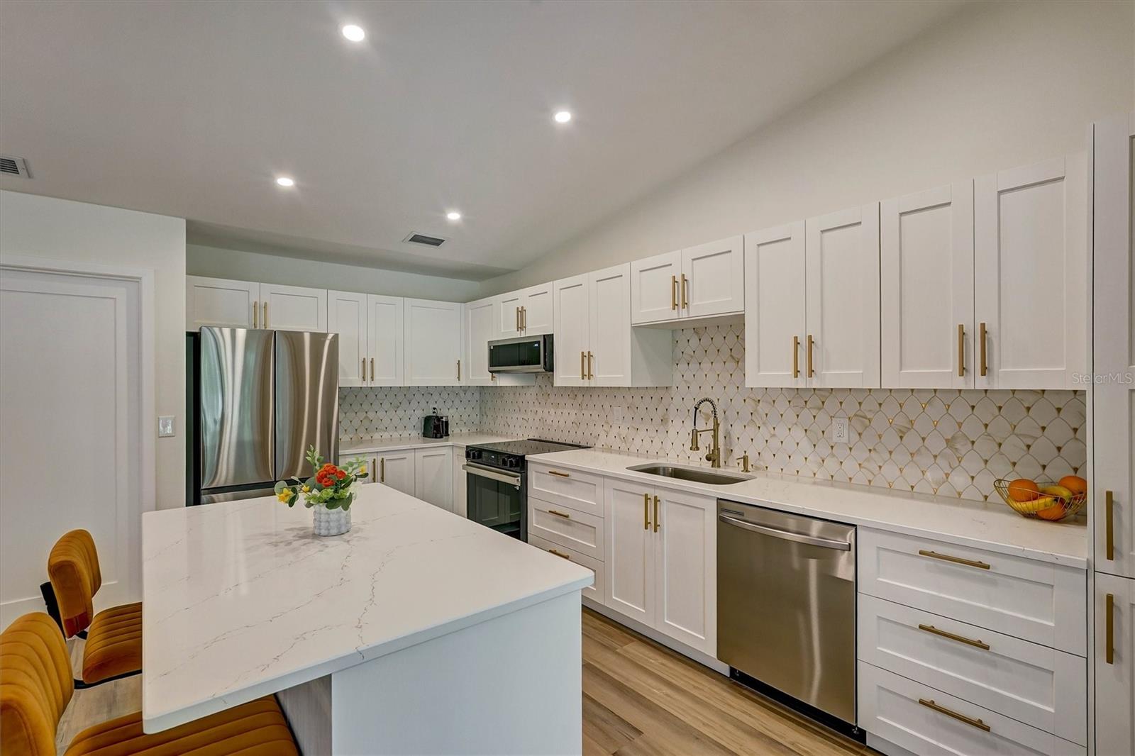 OAKHURST PH III - Residential