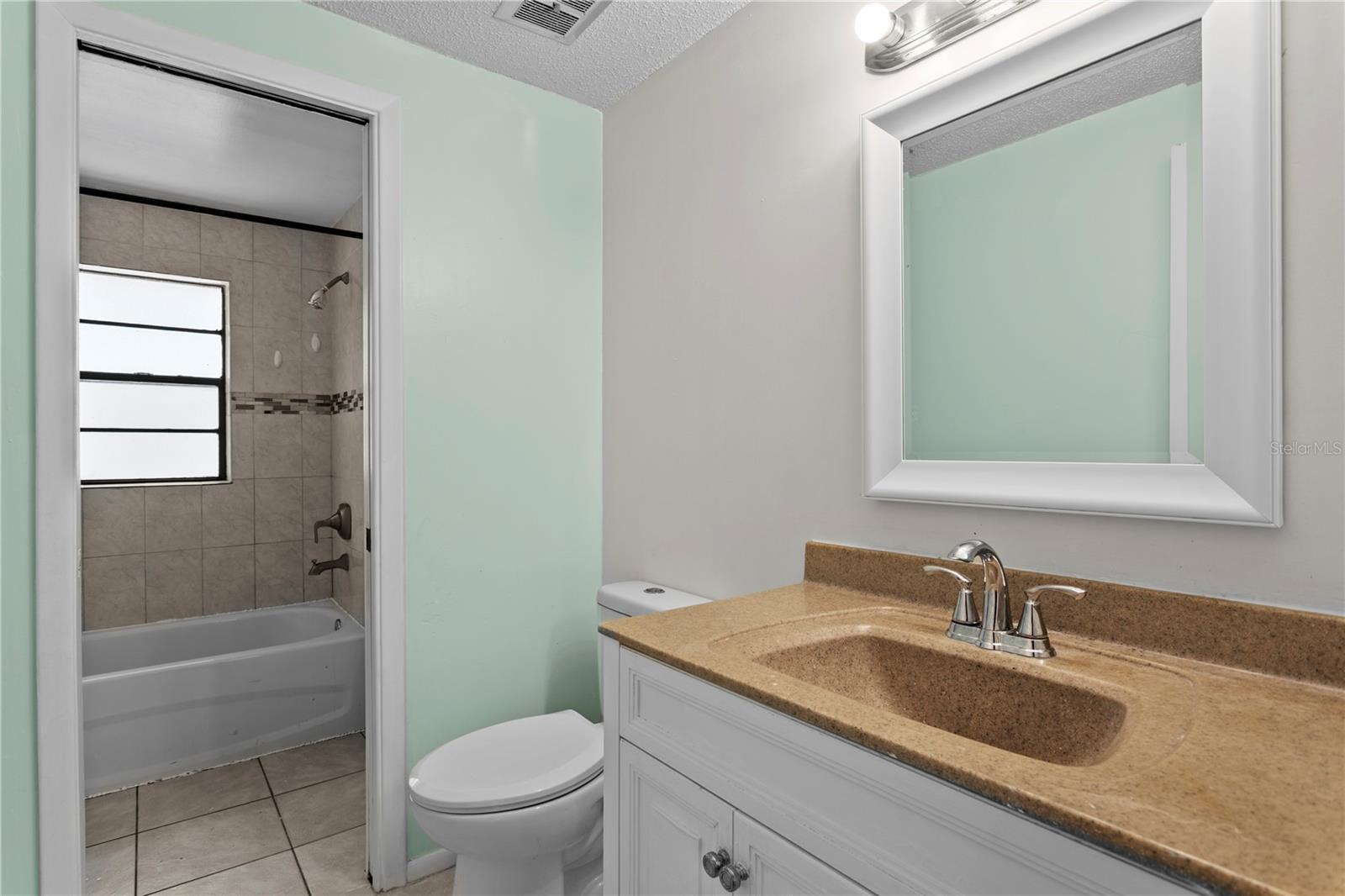 RAINTREE TERRACE SUB W - Residential