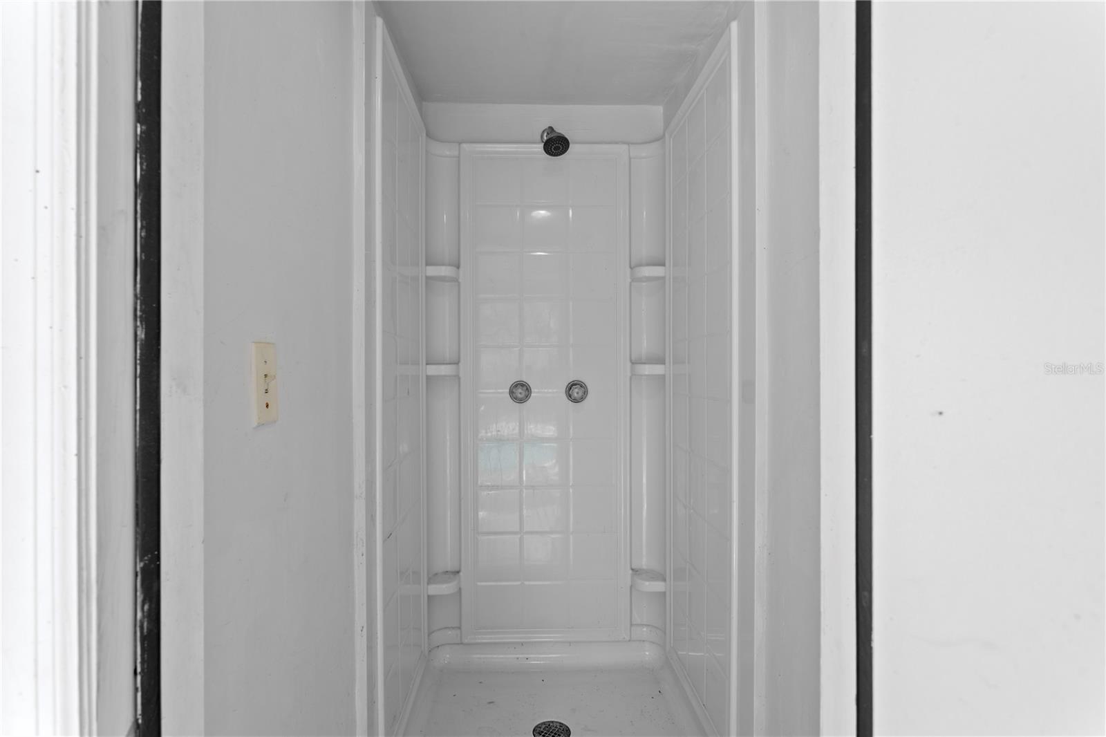 RAINTREE TERRACE SUB W - Residential