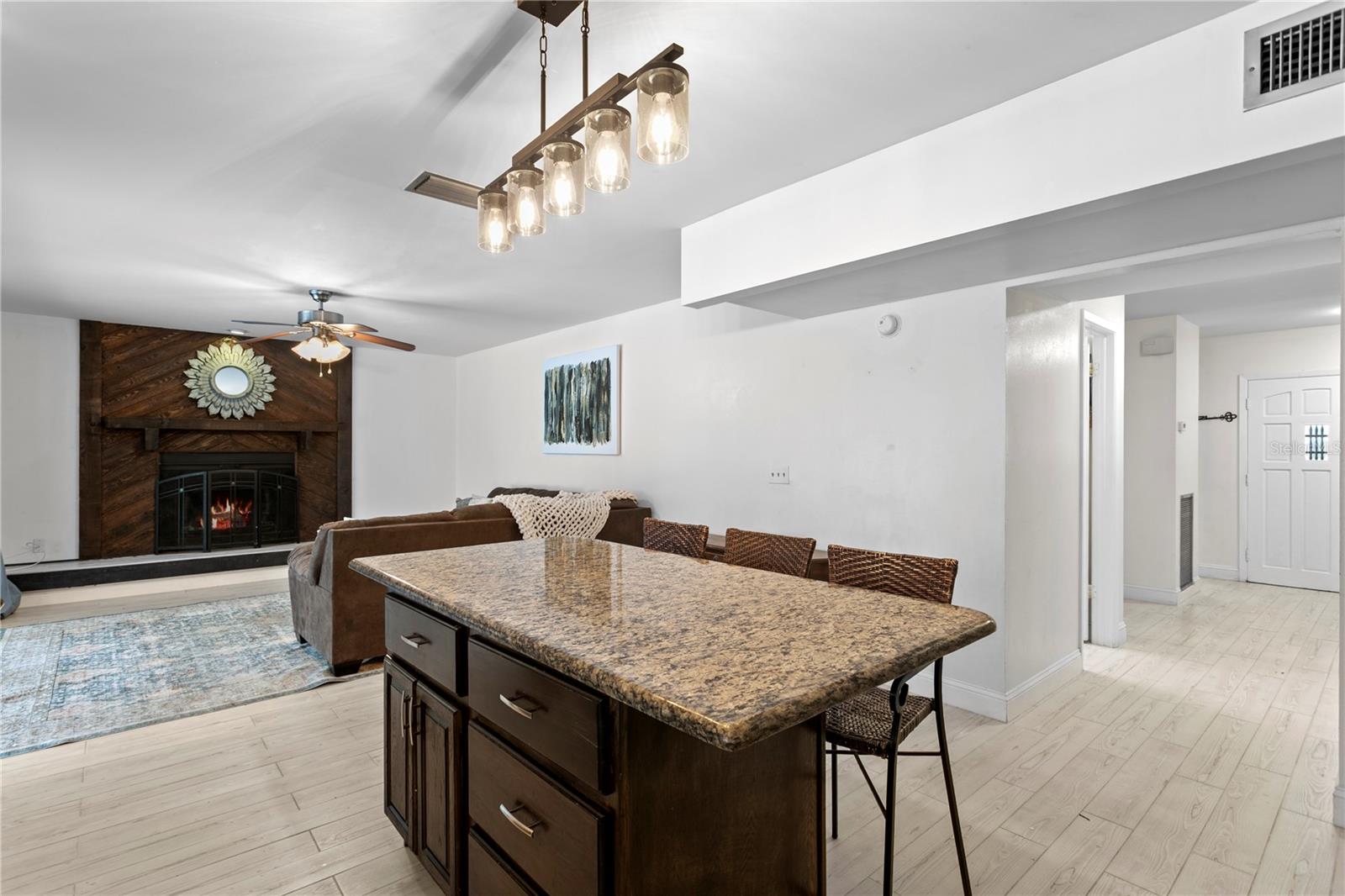 RAINTREE TERRACE SUB W - Residential