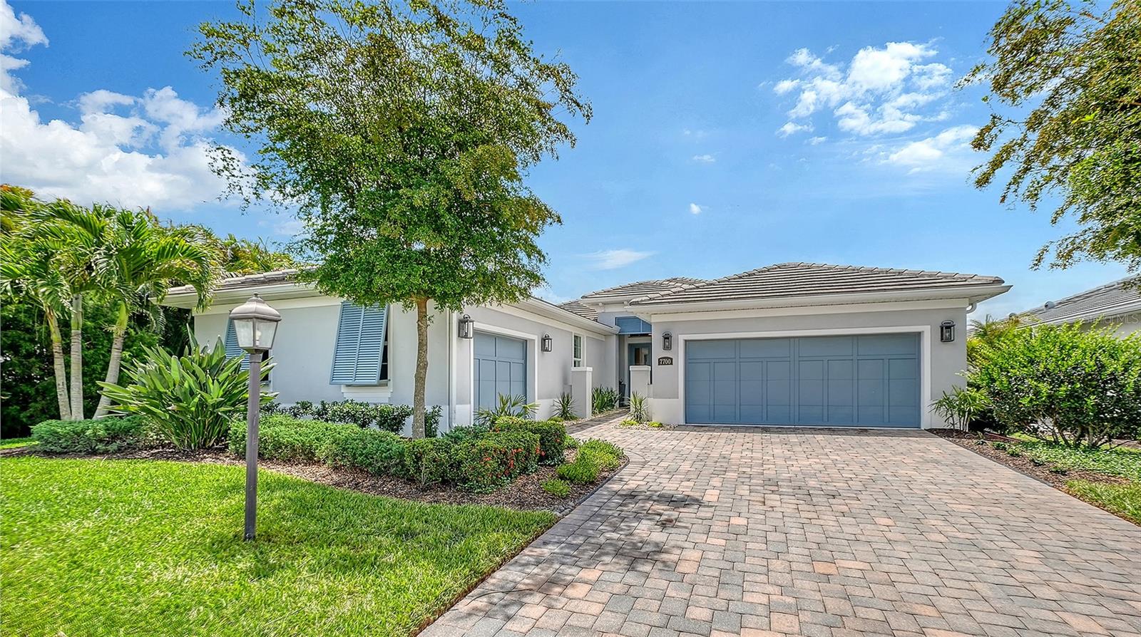 SANDHILL LAKE - Residential
