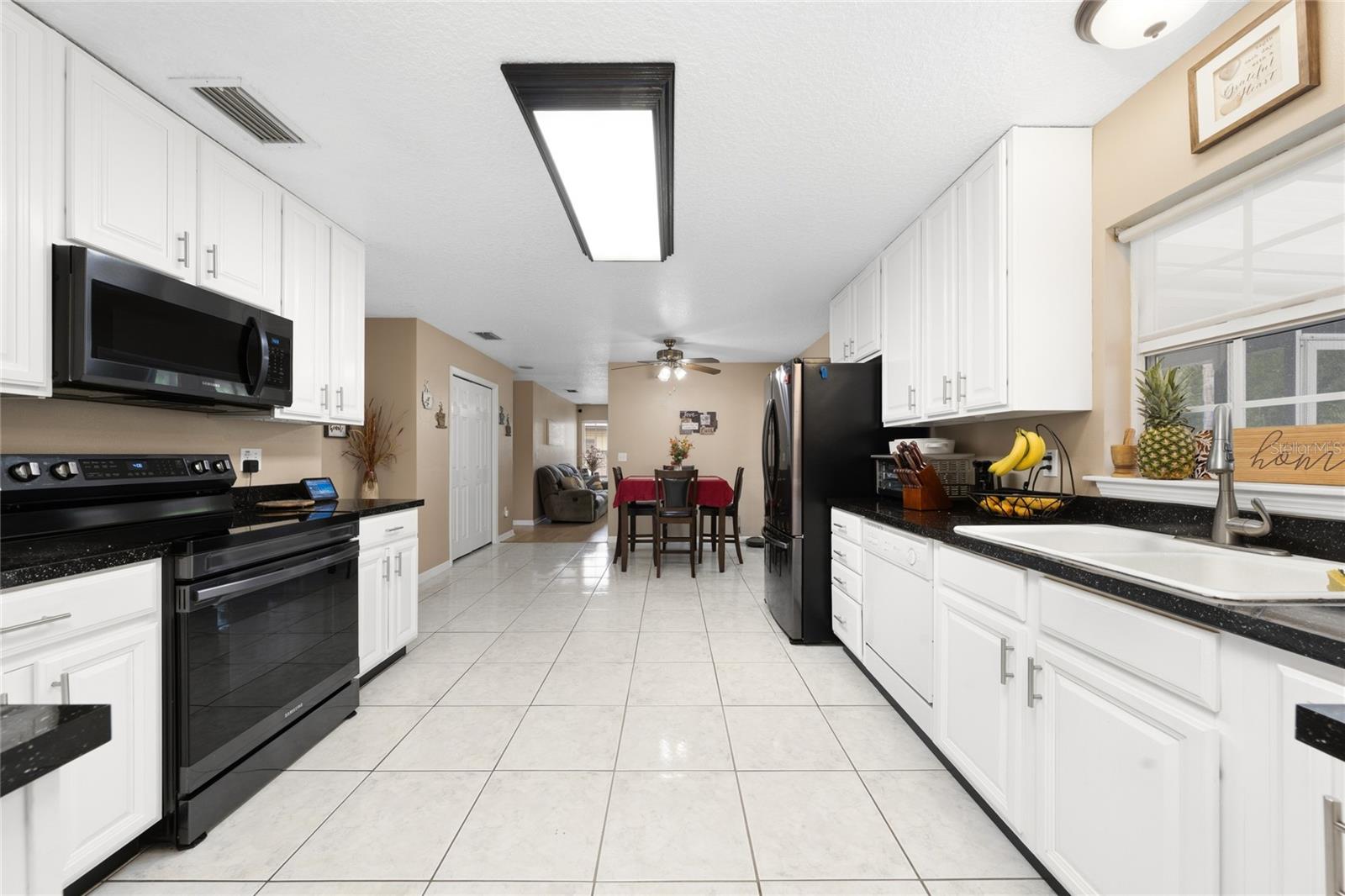 KNOLLWOOD PARK - Residential