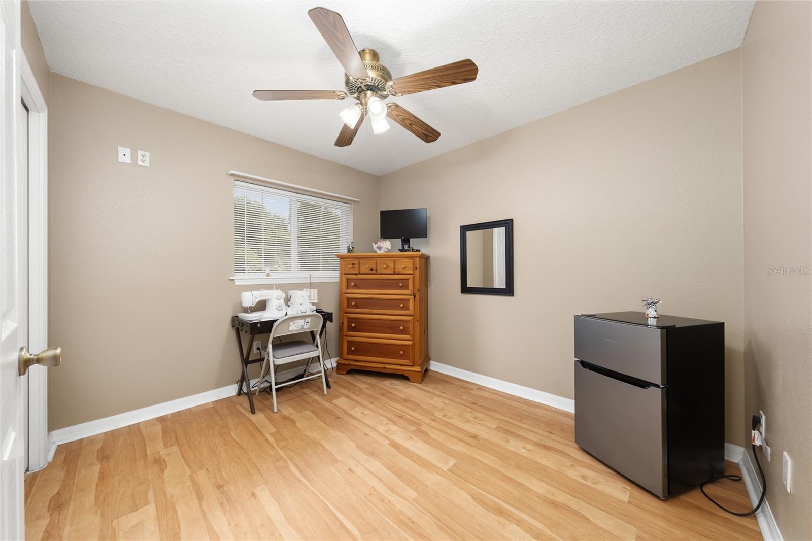 KNOLLWOOD PARK - Residential