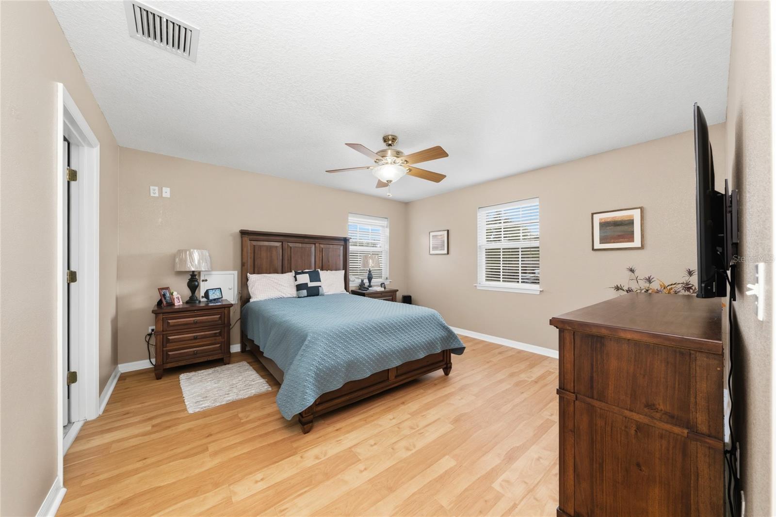 KNOLLWOOD PARK - Residential