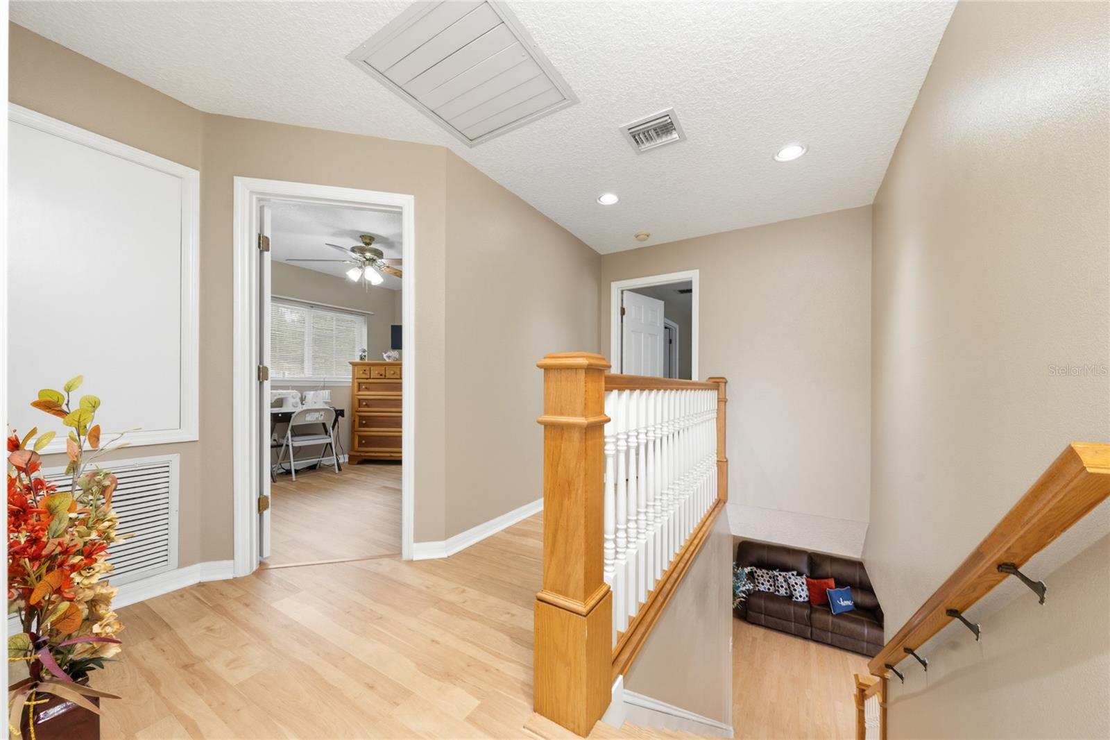 KNOLLWOOD PARK - Residential
