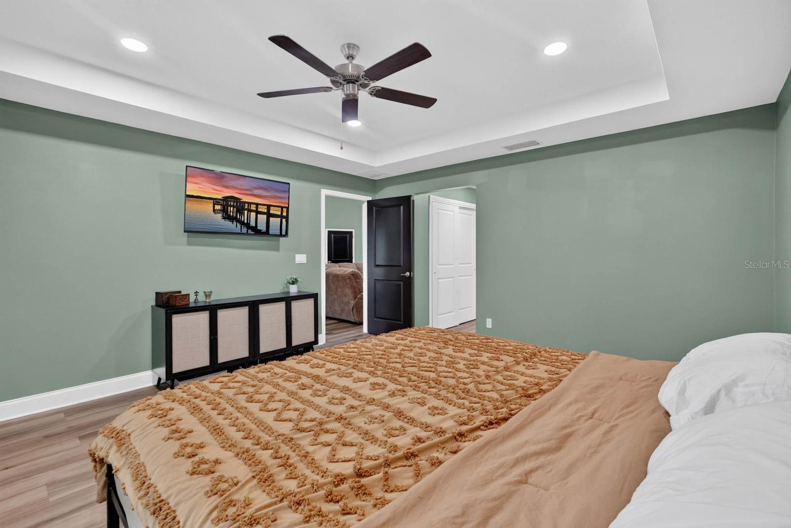 04 FAIRWAYS - Residential