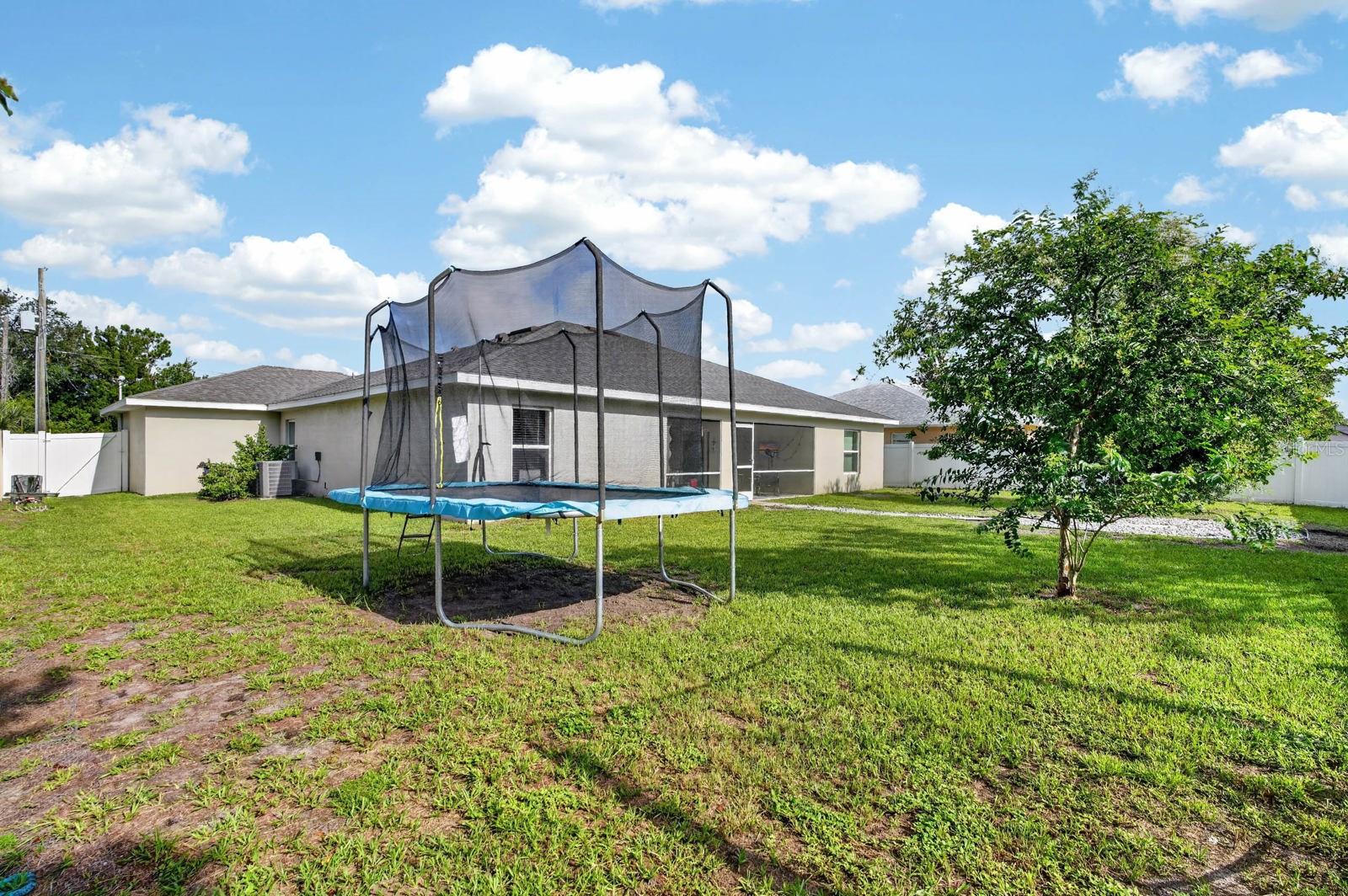 04 FAIRWAYS - Residential