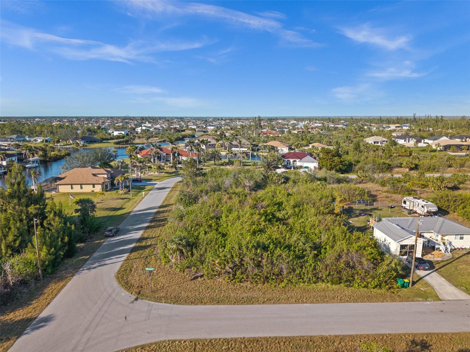PORT CHARLOTTE SEC 081 - Land
