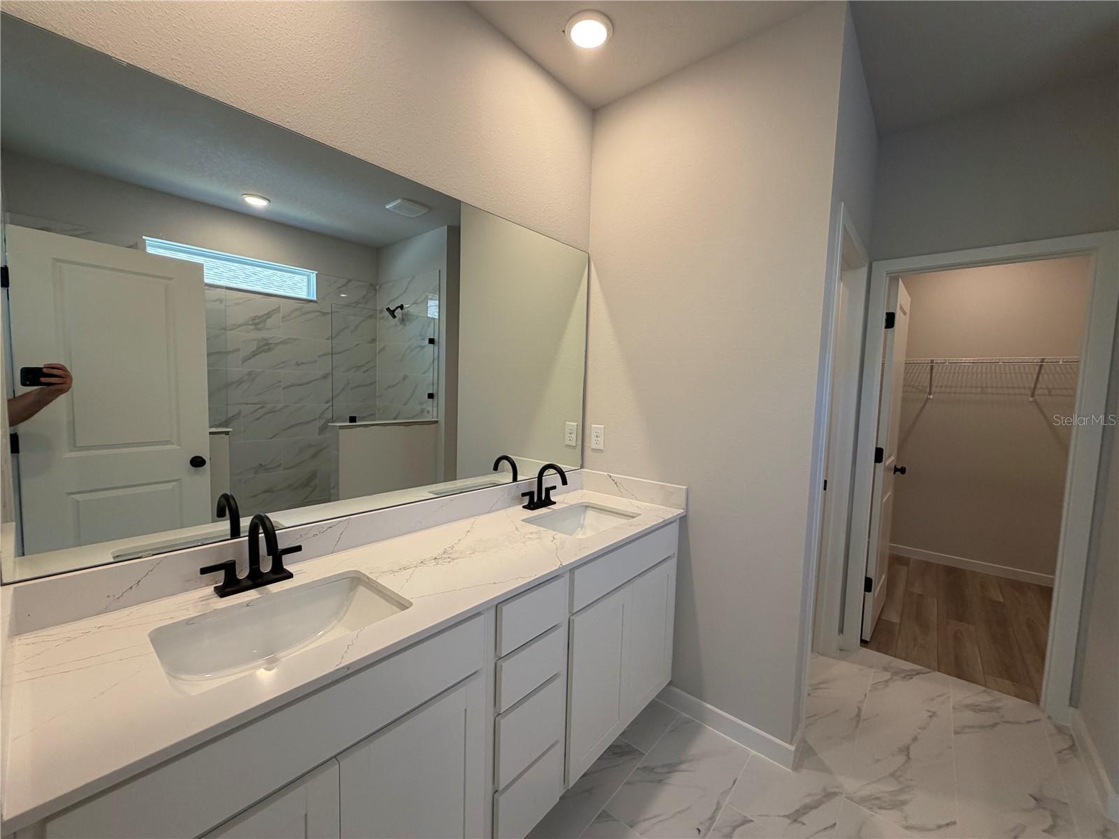 RESERVE EAST - Residential
