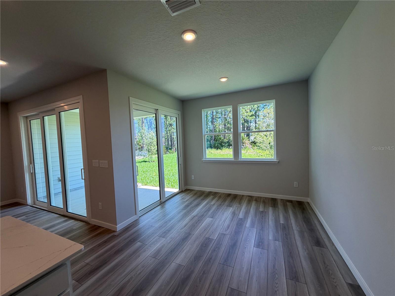 RESERVE EAST - Residential