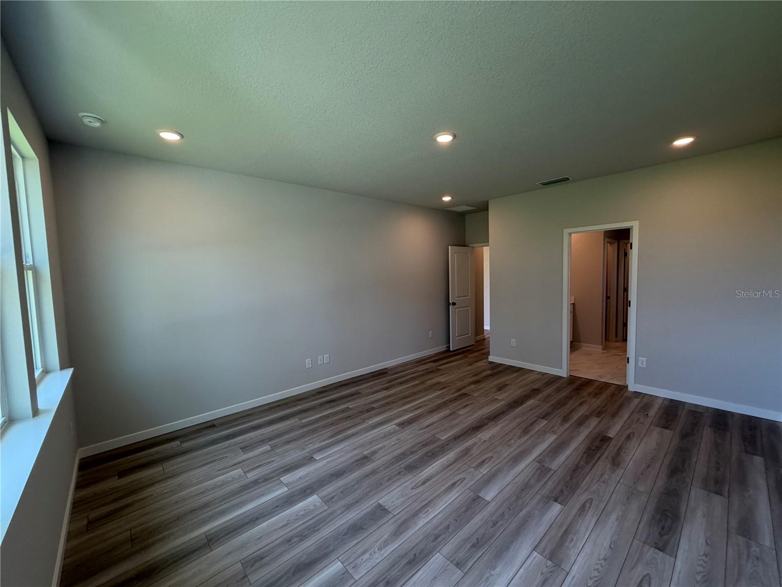 RESERVE EAST - Residential