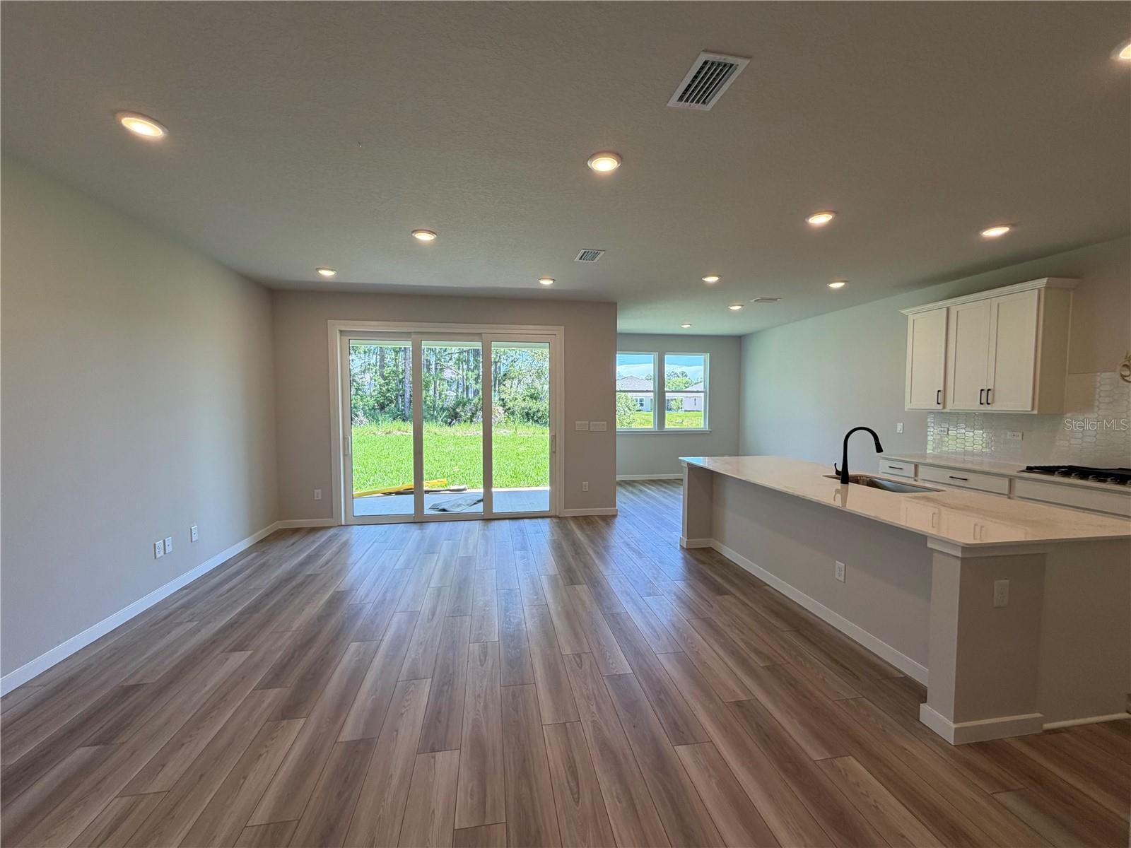 RESERVE EAST - Residential