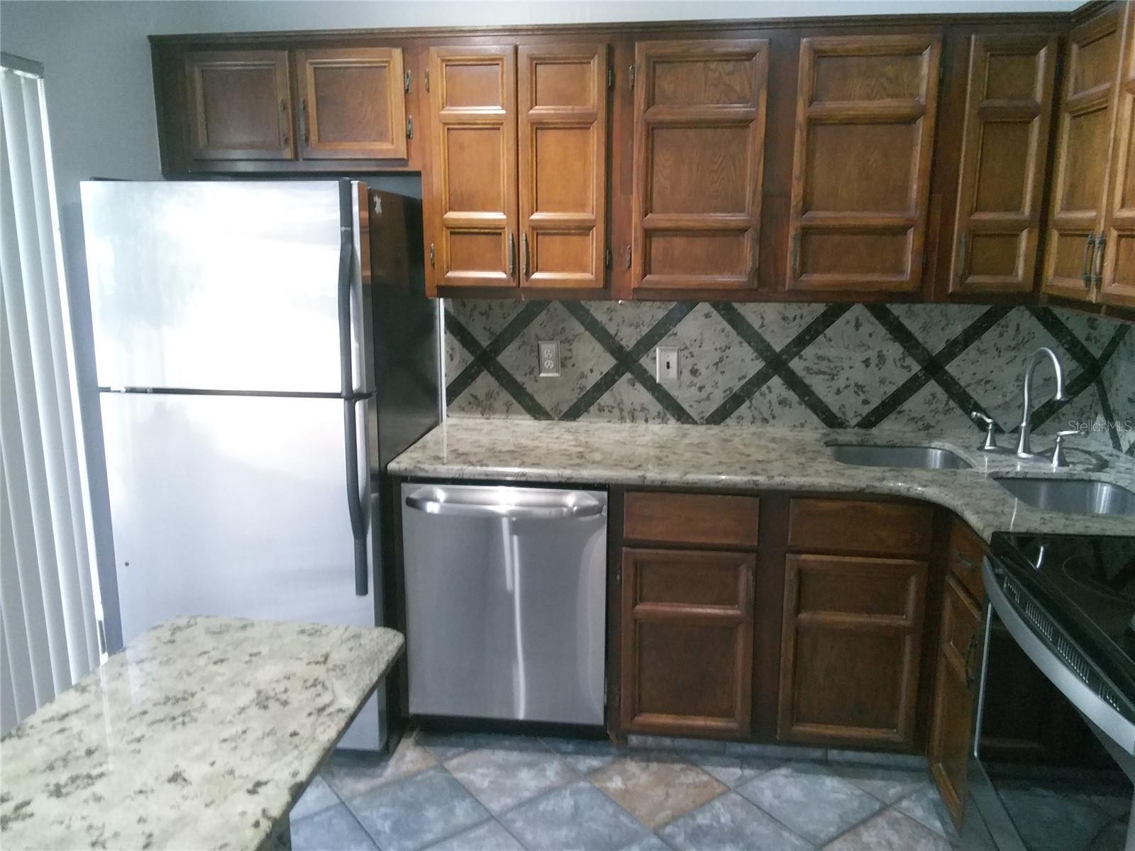 SPINNAKER COVE CONDO PHA - Residential