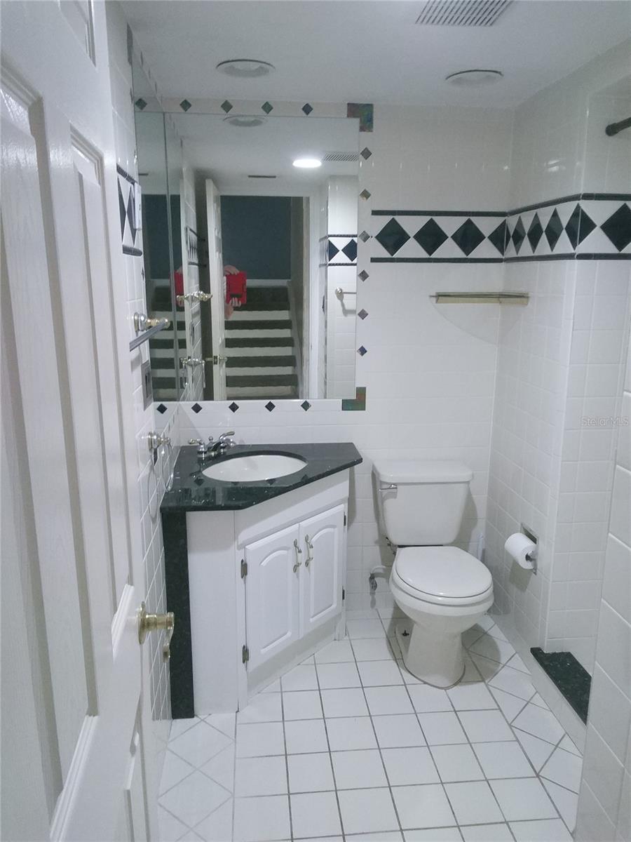 SPINNAKER COVE CONDO PHA - Residential