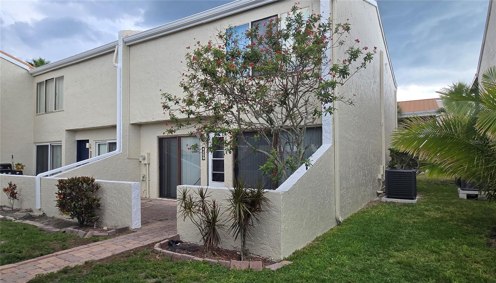 SPINNAKER COVE CONDO PHA - Residential