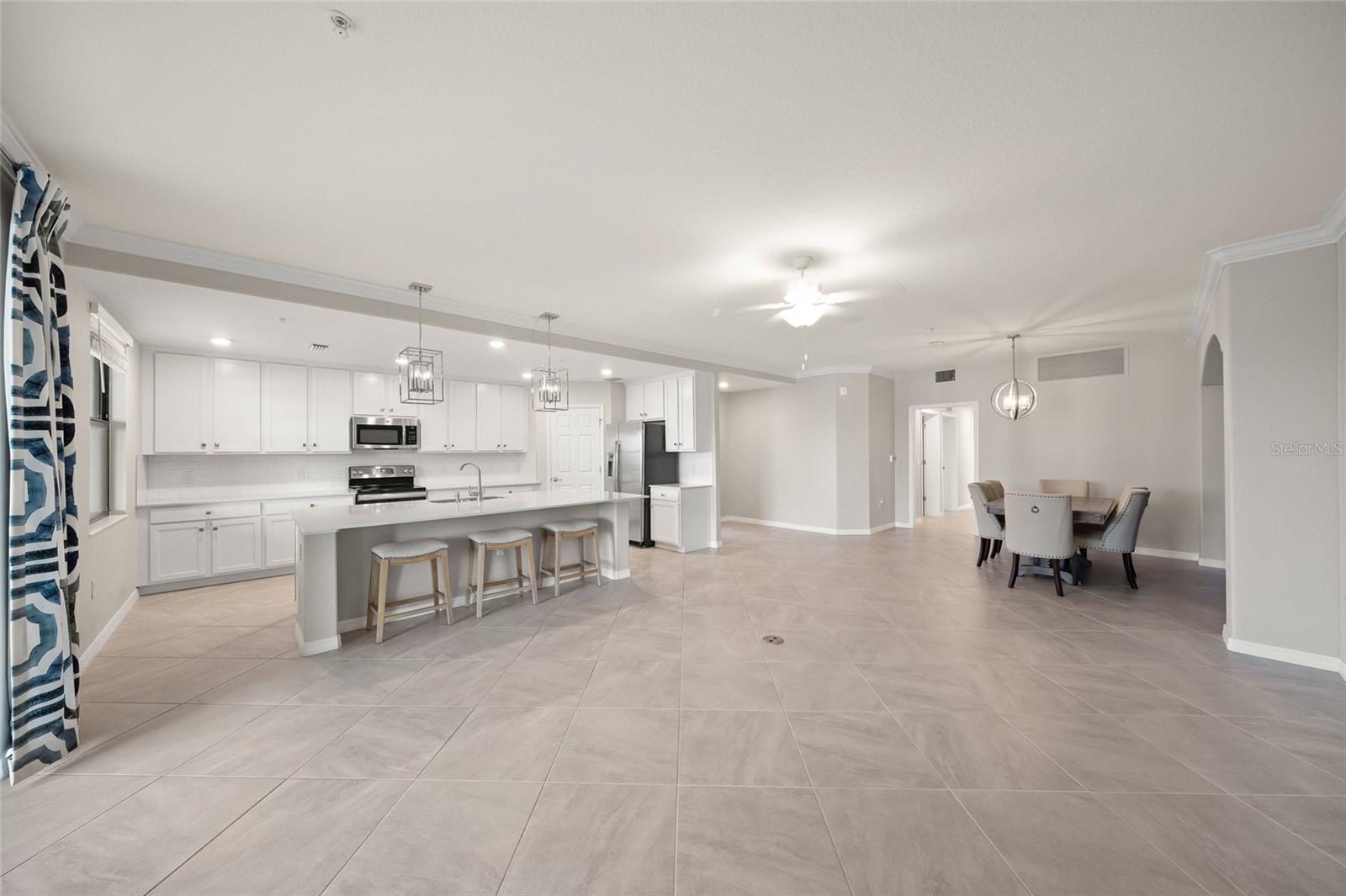 SARASOTA NATIONAL - Residential