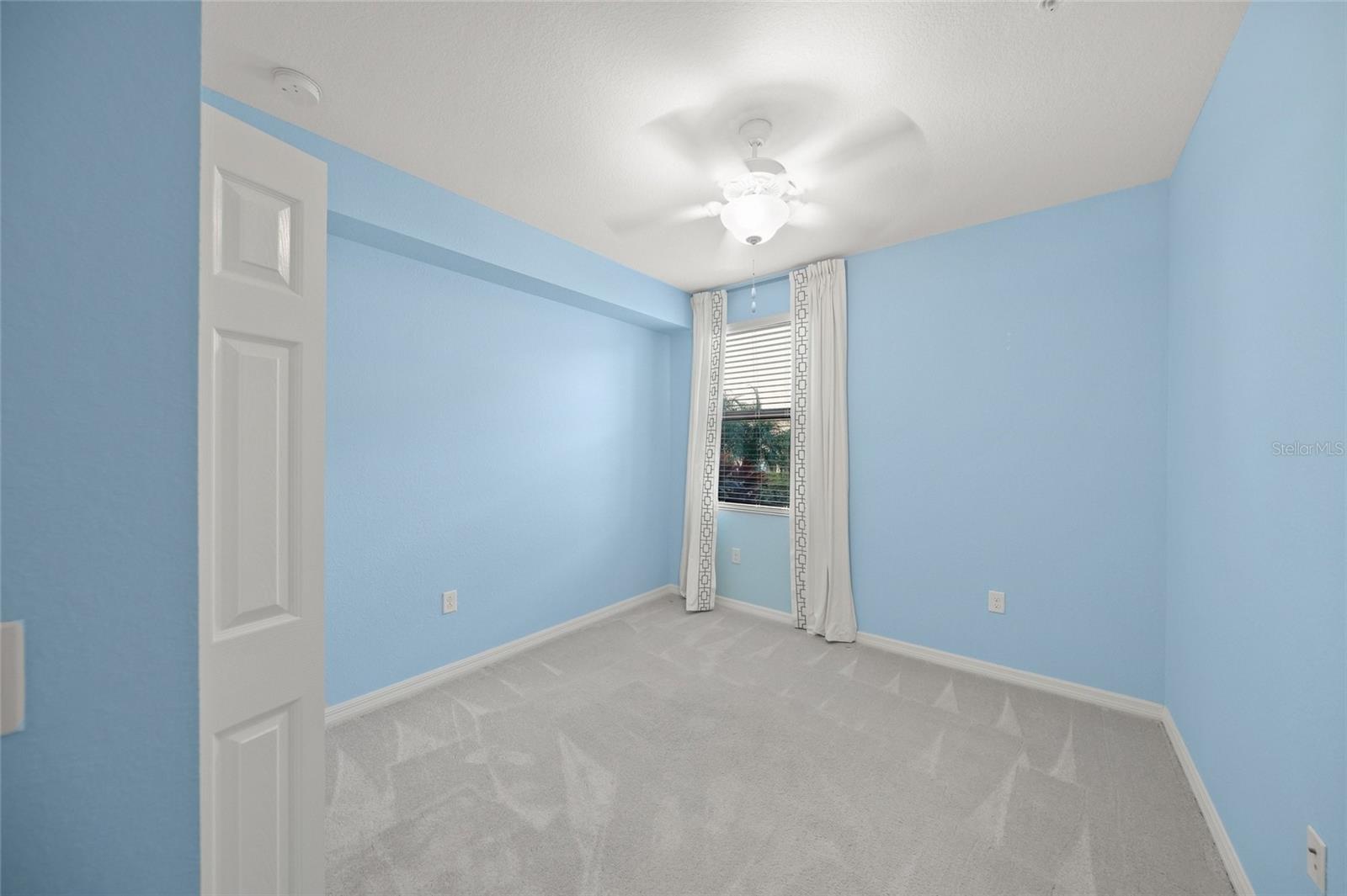 SARASOTA NATIONAL - Residential