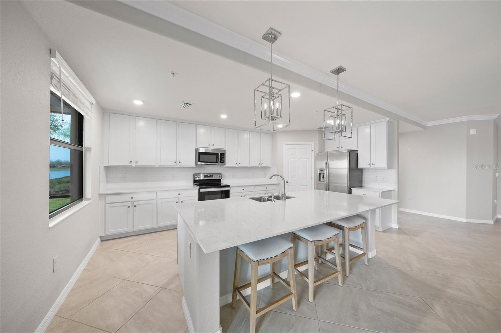 SARASOTA NATIONAL - Residential