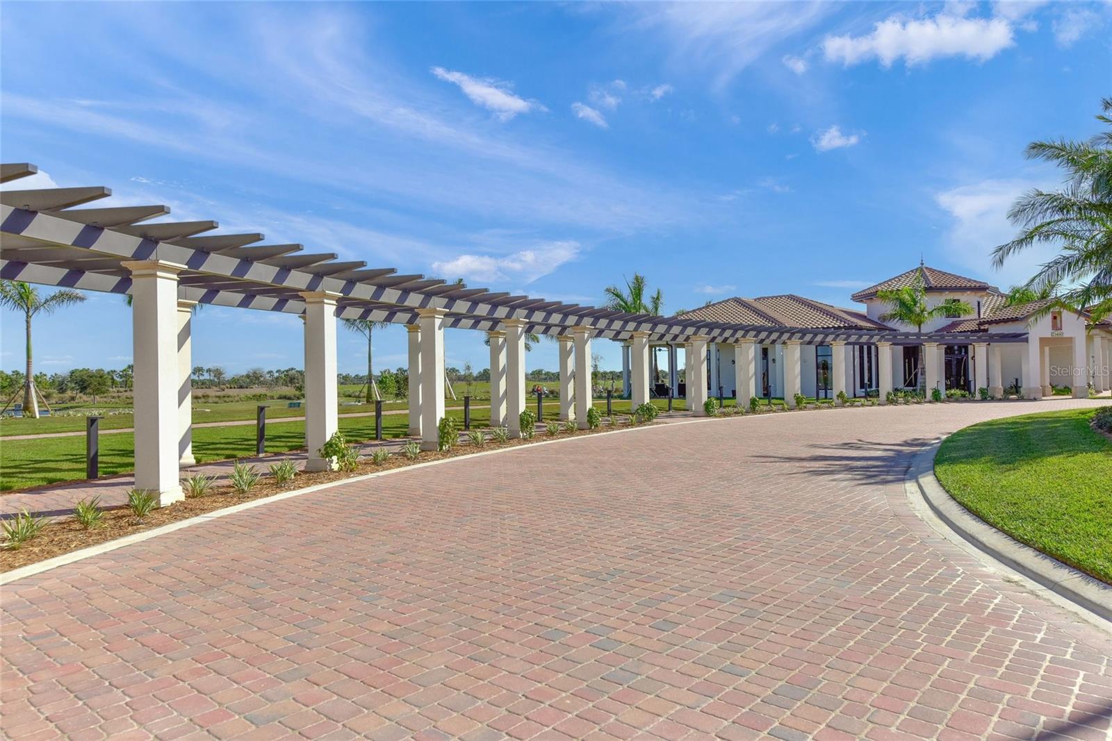 SARASOTA NATIONAL - Residential