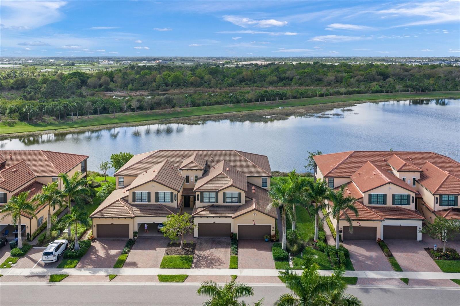 SARASOTA NATIONAL - Residential