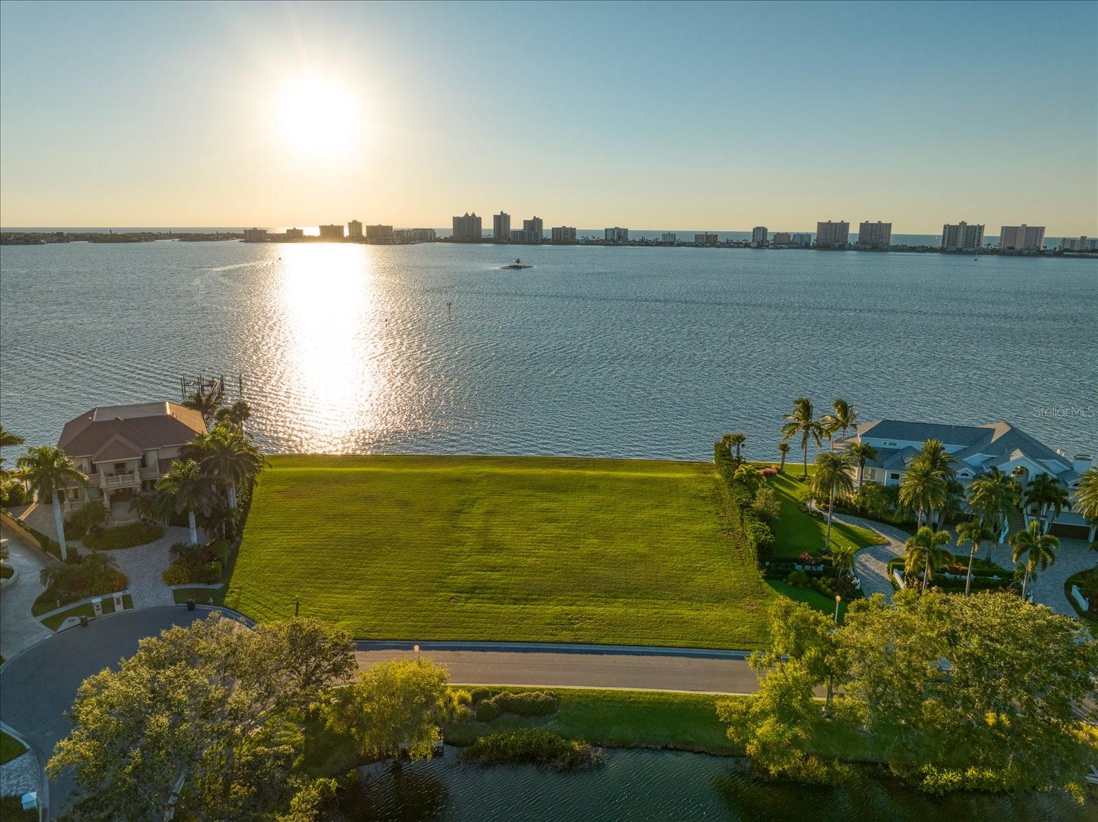 BELLEVIEW ISLAND - Land