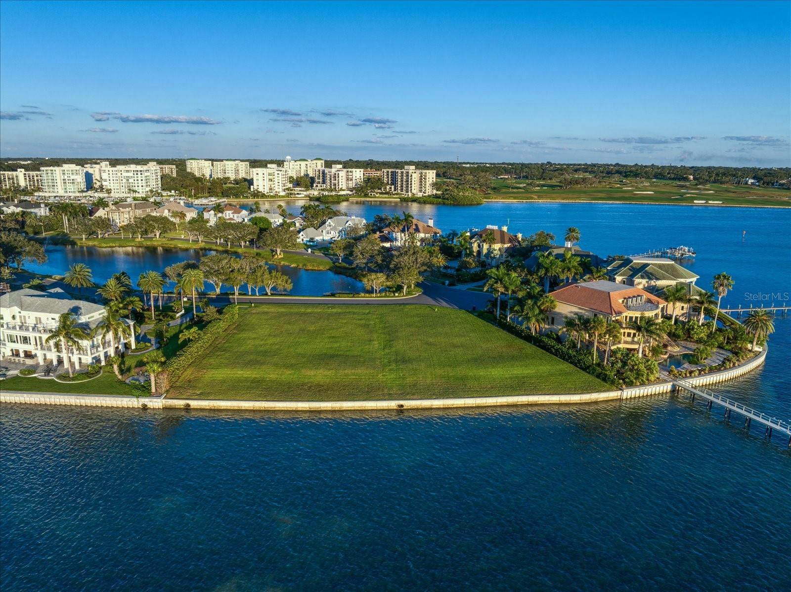 BELLEVIEW ISLAND - Land