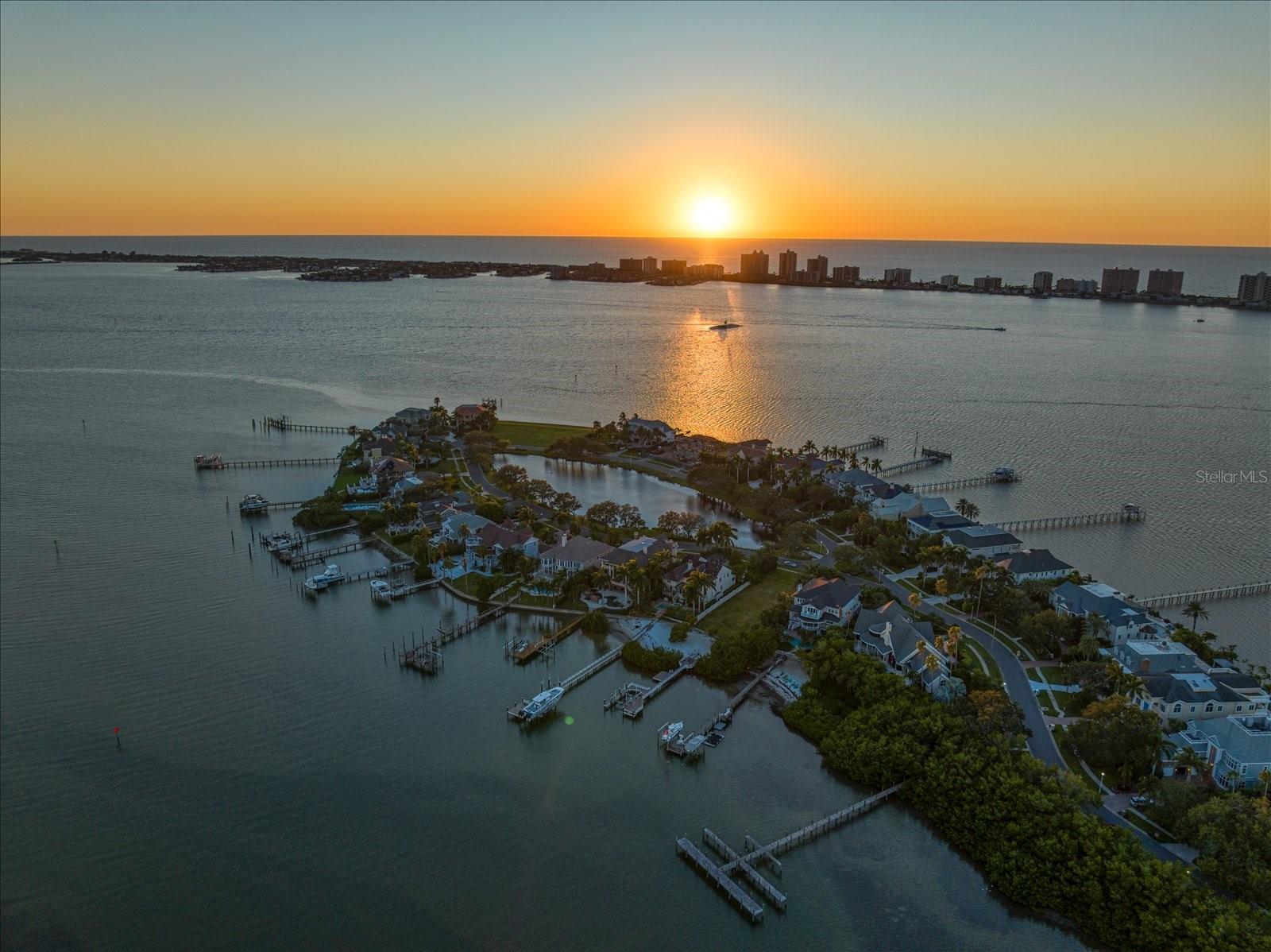 BELLEVIEW ISLAND - Land