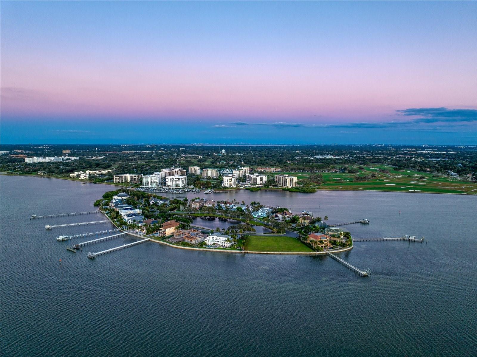 BELLEVIEW ISLAND - Land