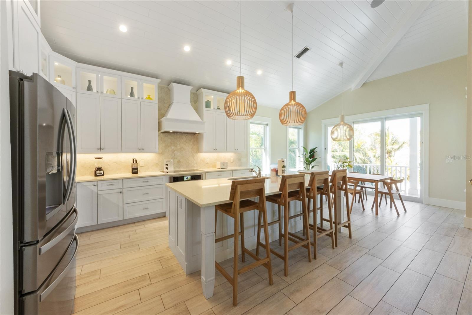 ANNA MARIA BEACH - Residential