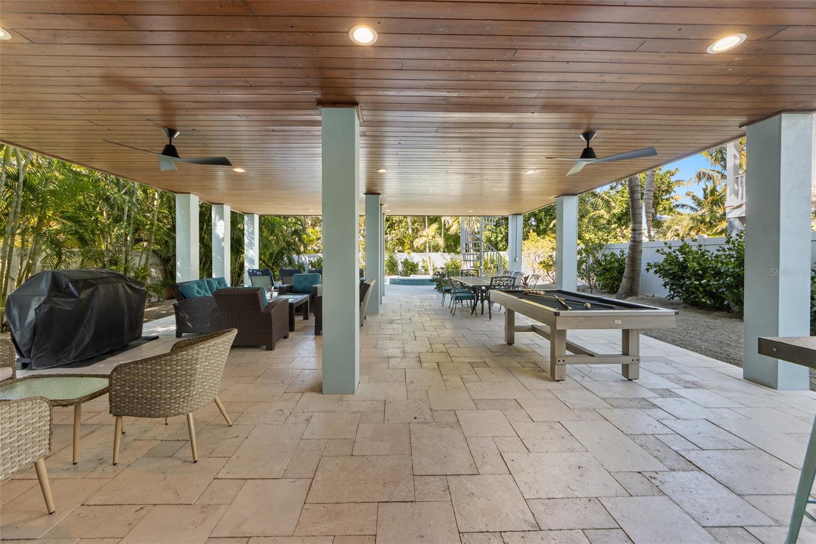 ANNA MARIA BEACH - Residential