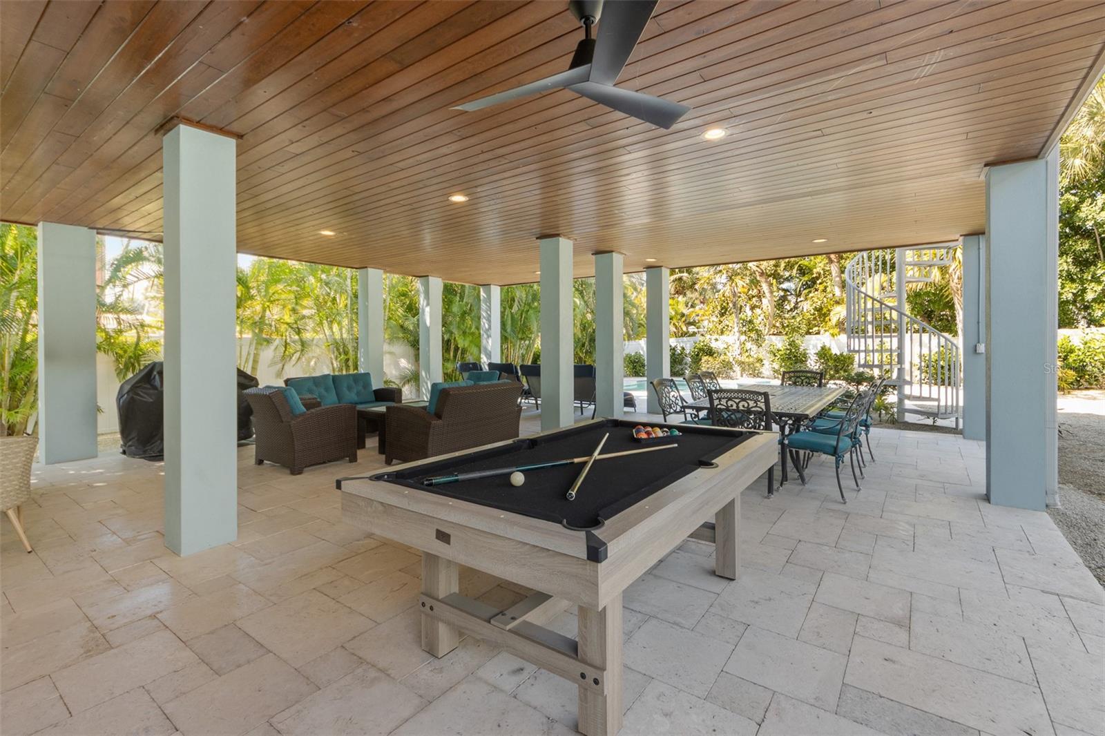 ANNA MARIA BEACH - Residential