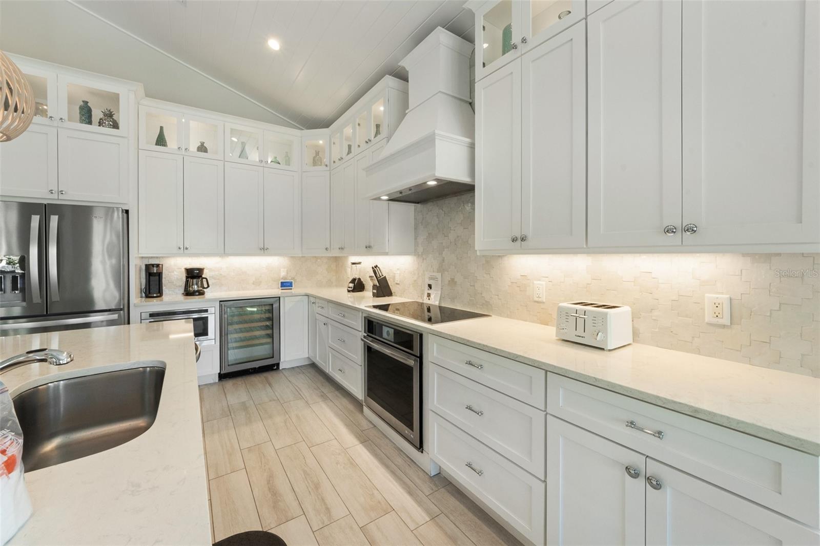 ANNA MARIA BEACH - Residential