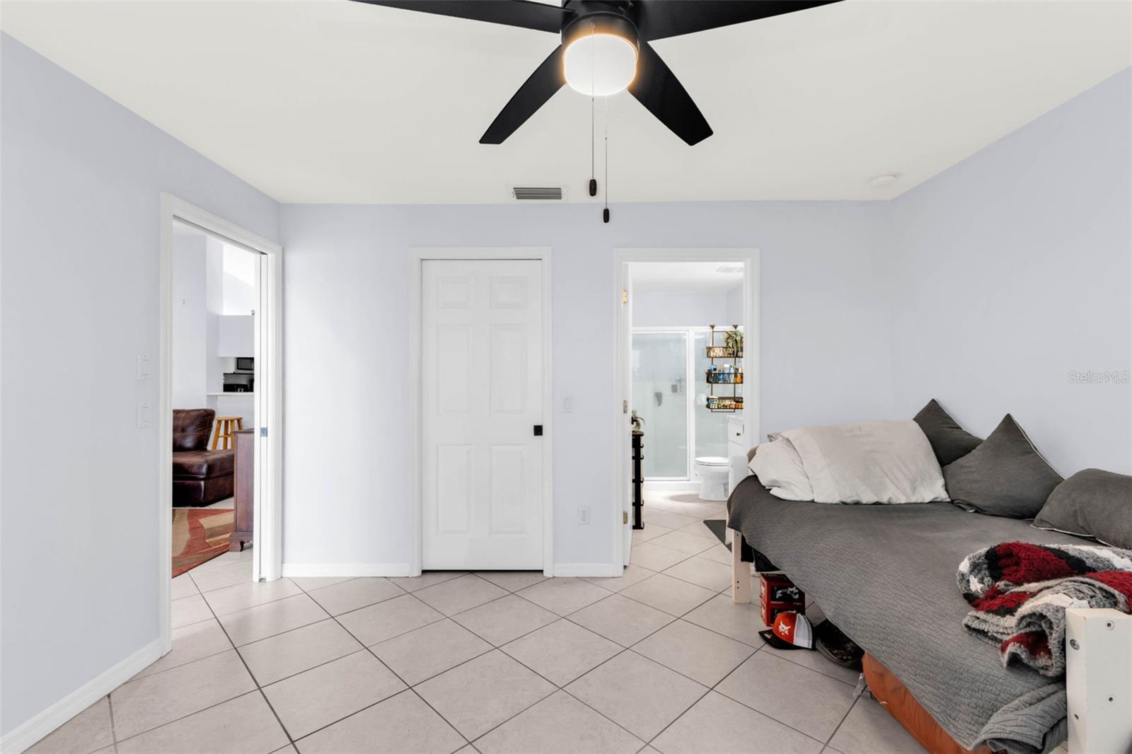 NORTH SHORE KINGSWAY - Residential