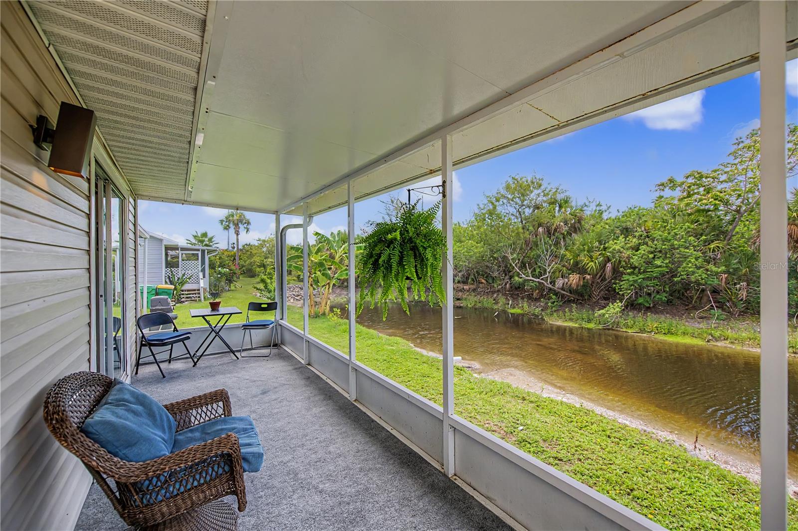 WATERWAYS PH 01 - Residential