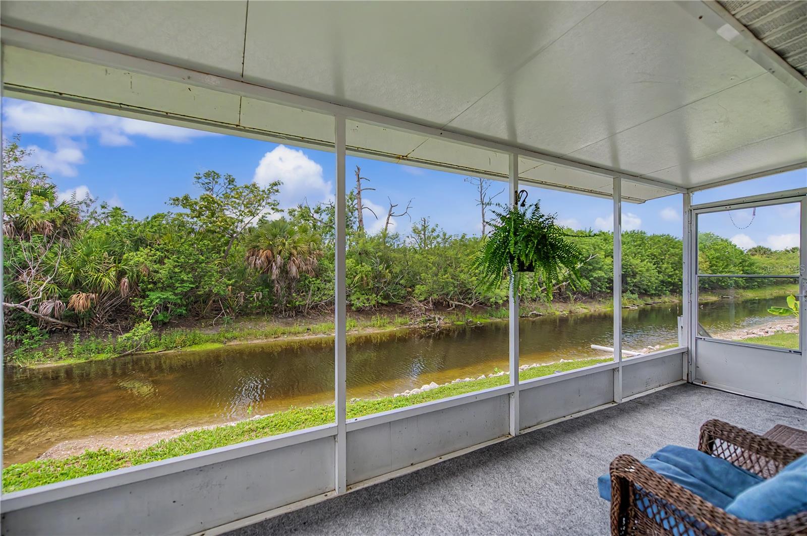 WATERWAYS PH 01 - Residential