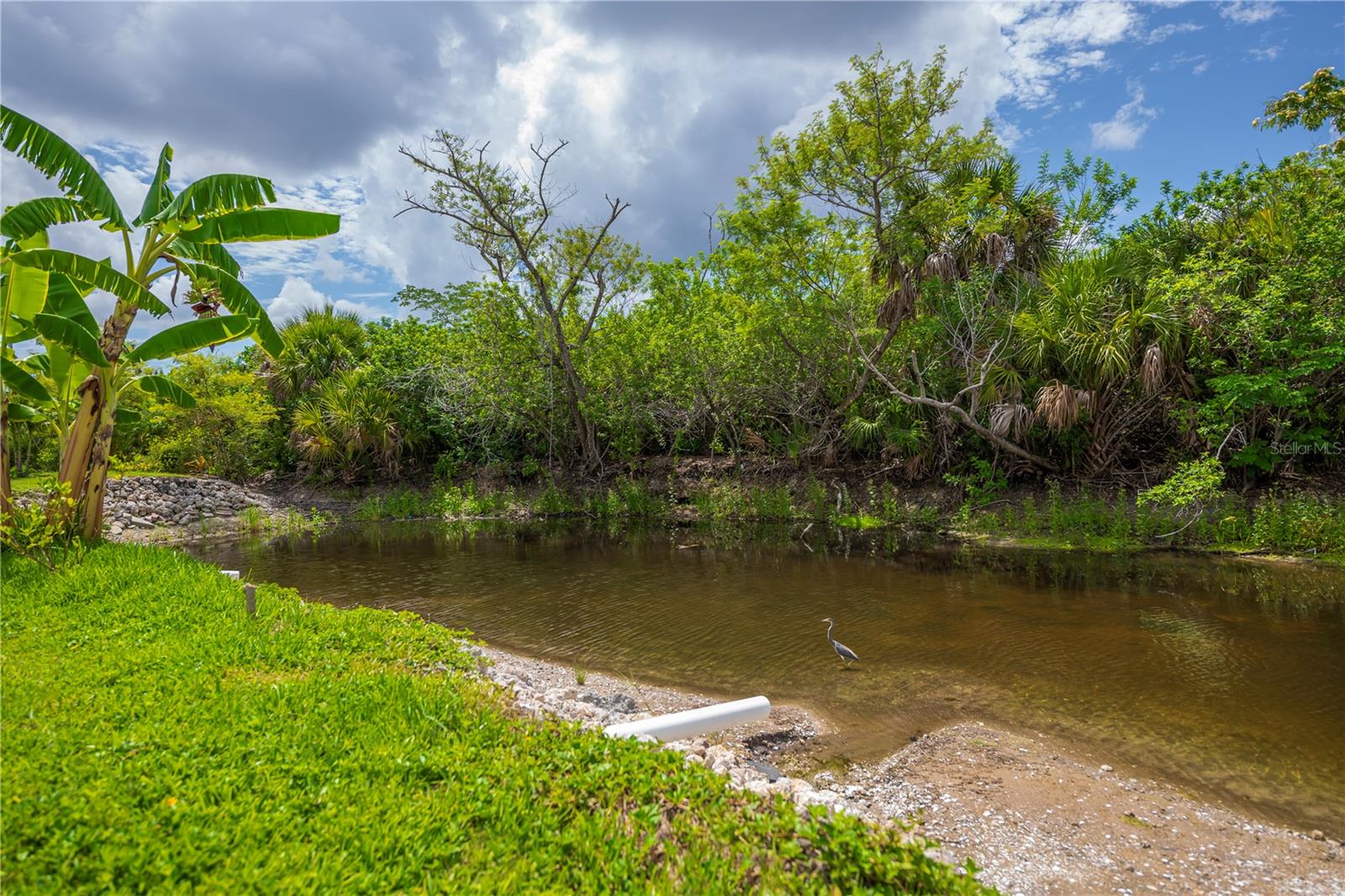 WATERWAYS PH 01 - Residential