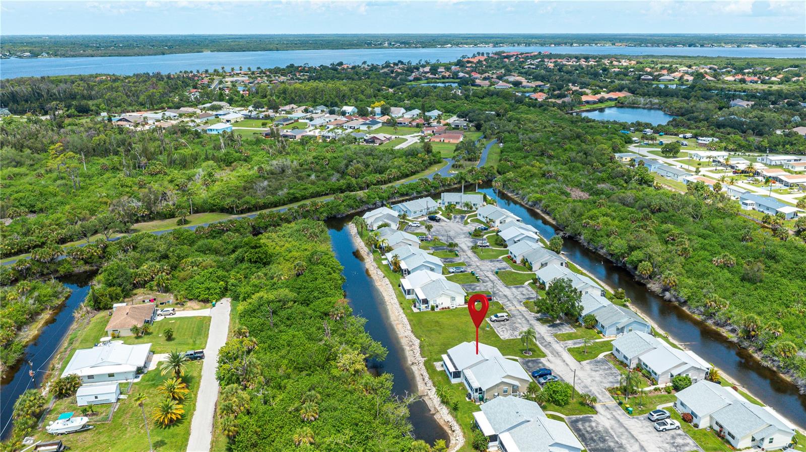 WATERWAYS PH 01 - Residential