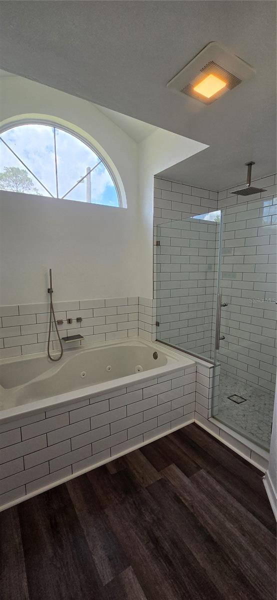 EAGLE POINT - Residential Lease