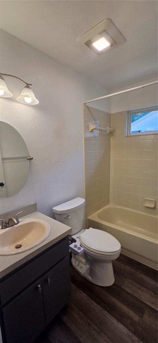 EAGLE POINT - Residential Lease