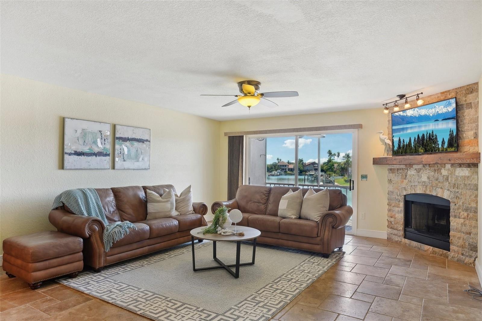 PALM ISLAND TOWNHOMES - Residential