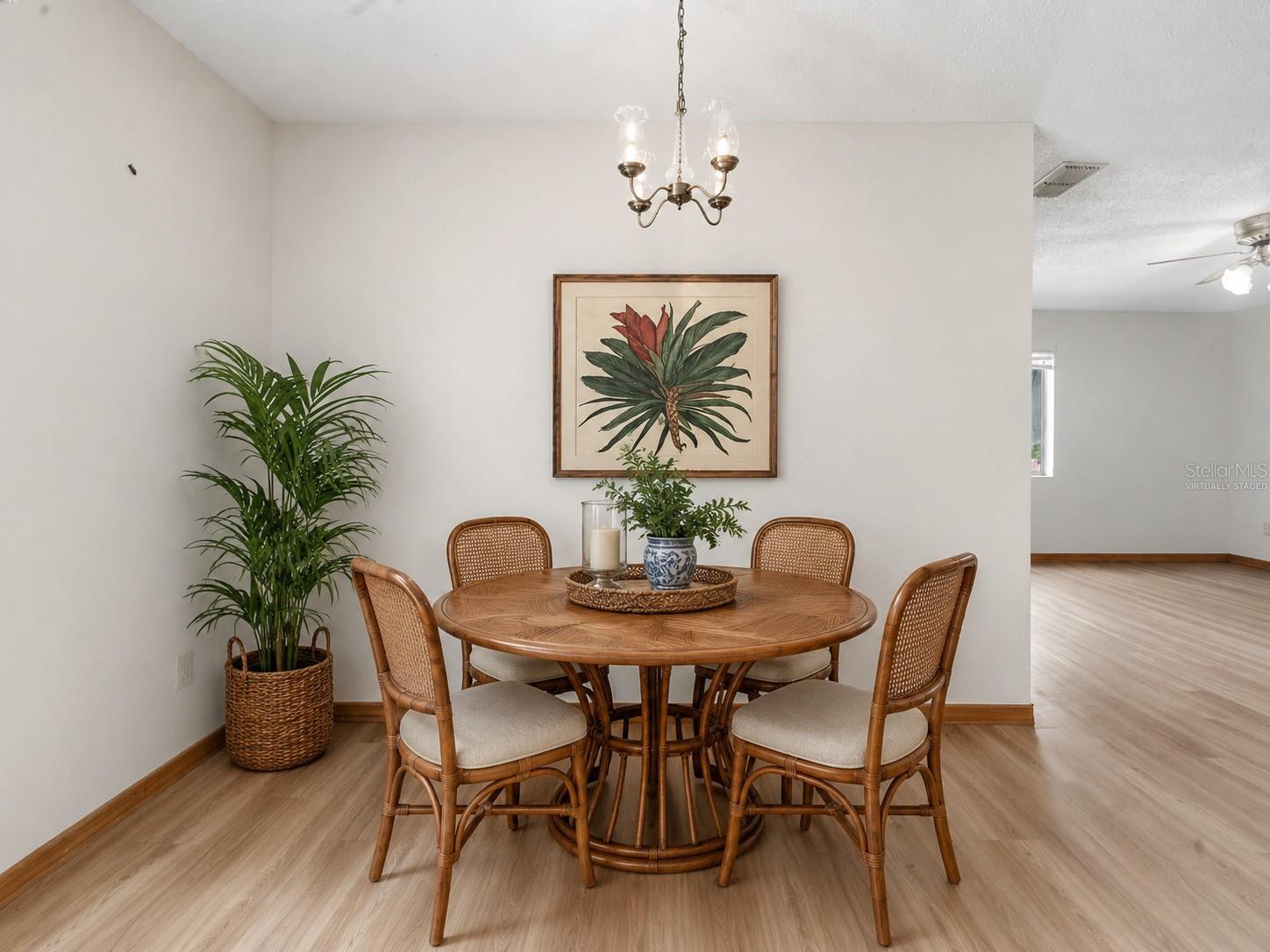 JEMECY OAK VILLAS CONDO PH 01-06 INC - Residential