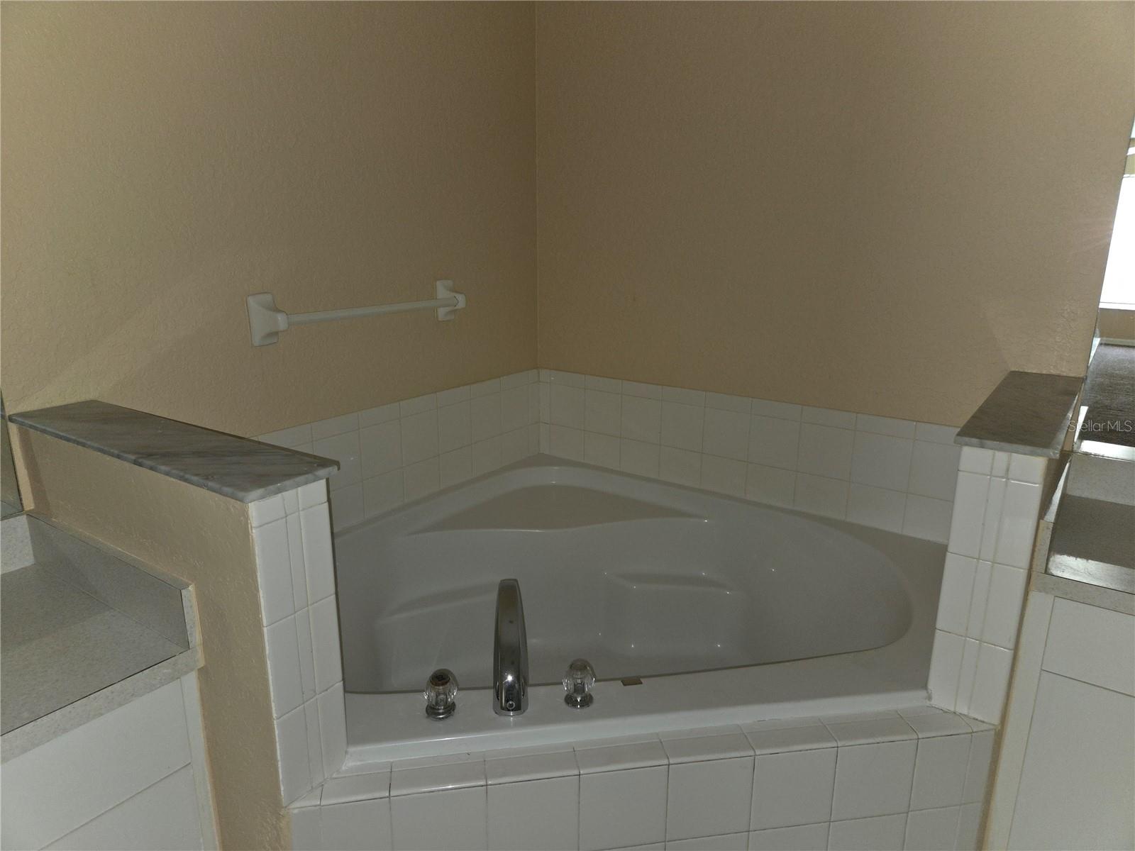 POINCIANA NBRHD 4 VILLAGE 7 - Residential Lease