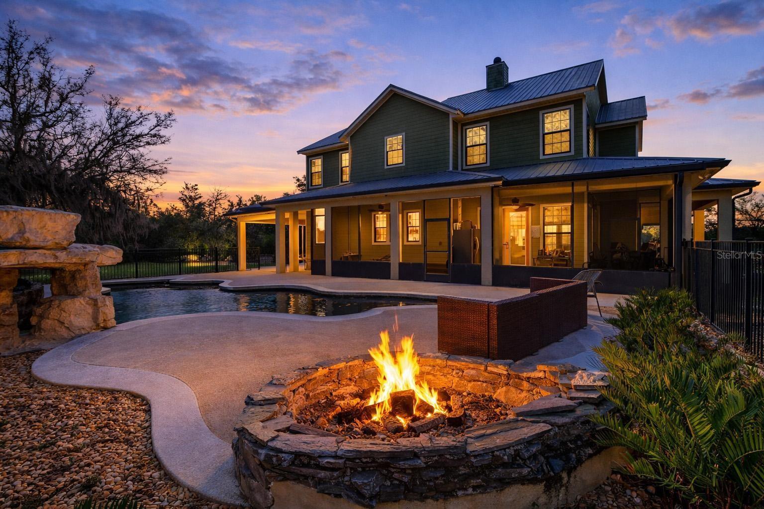 CAMBRIDGE VILLAS - Residential